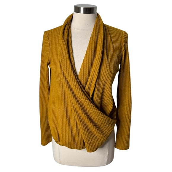 Anthropologie Akemi and Kin Woodruff Waffle Knit Wrap Mustard Long Sleeve Sz‎ XS - Picture 2 of 11